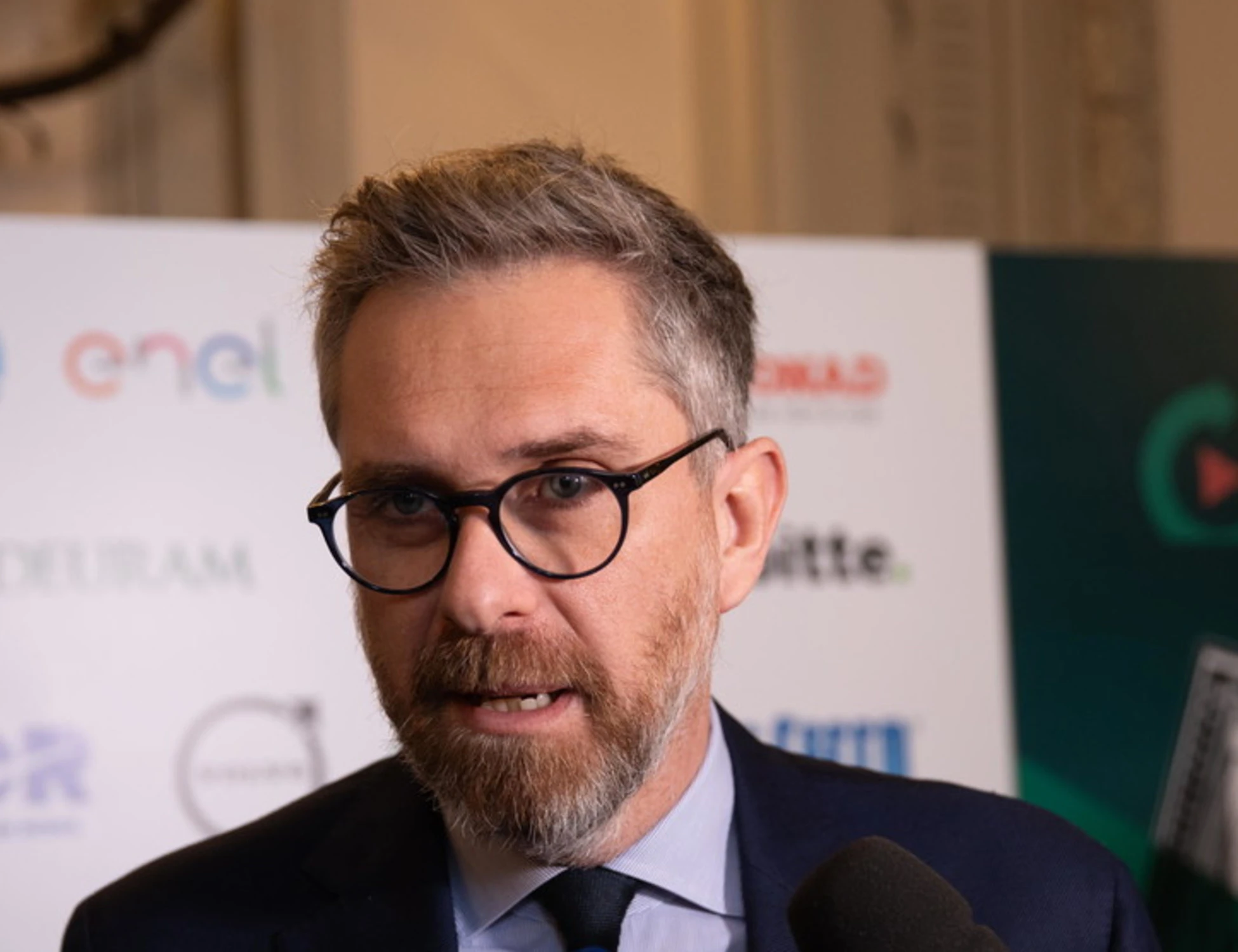 Pd, Matteo Lepore? Prima attacca l'esercito, poi vuole più agenti