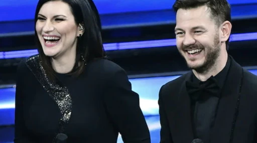 Laura Pausini ai ferri corti con Cattelan? "Riunioni infuocate": che succede dietro le quinte dell'Eurovision
