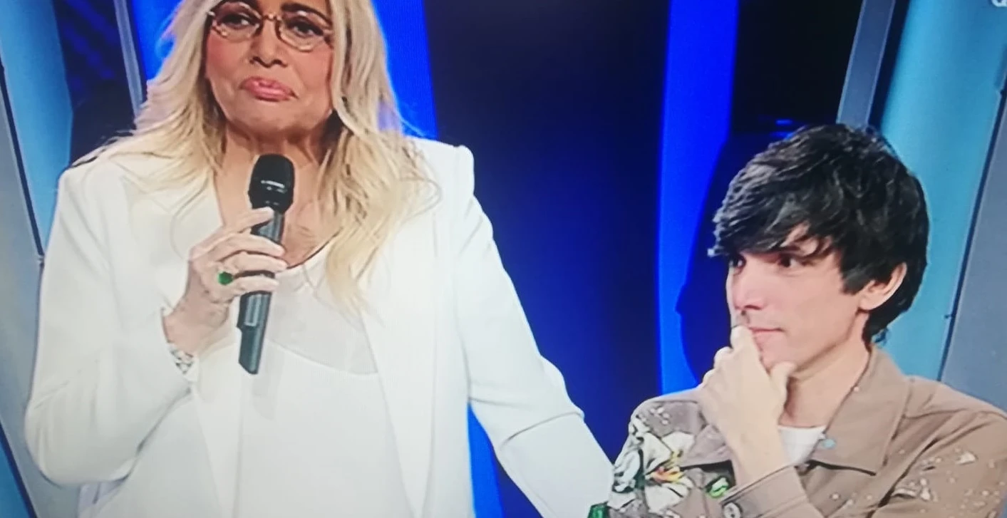 Domenica In, Bugo crolla rivedendo in continuazione il video di Morgan: "Non è facile", dramma dalla Venier