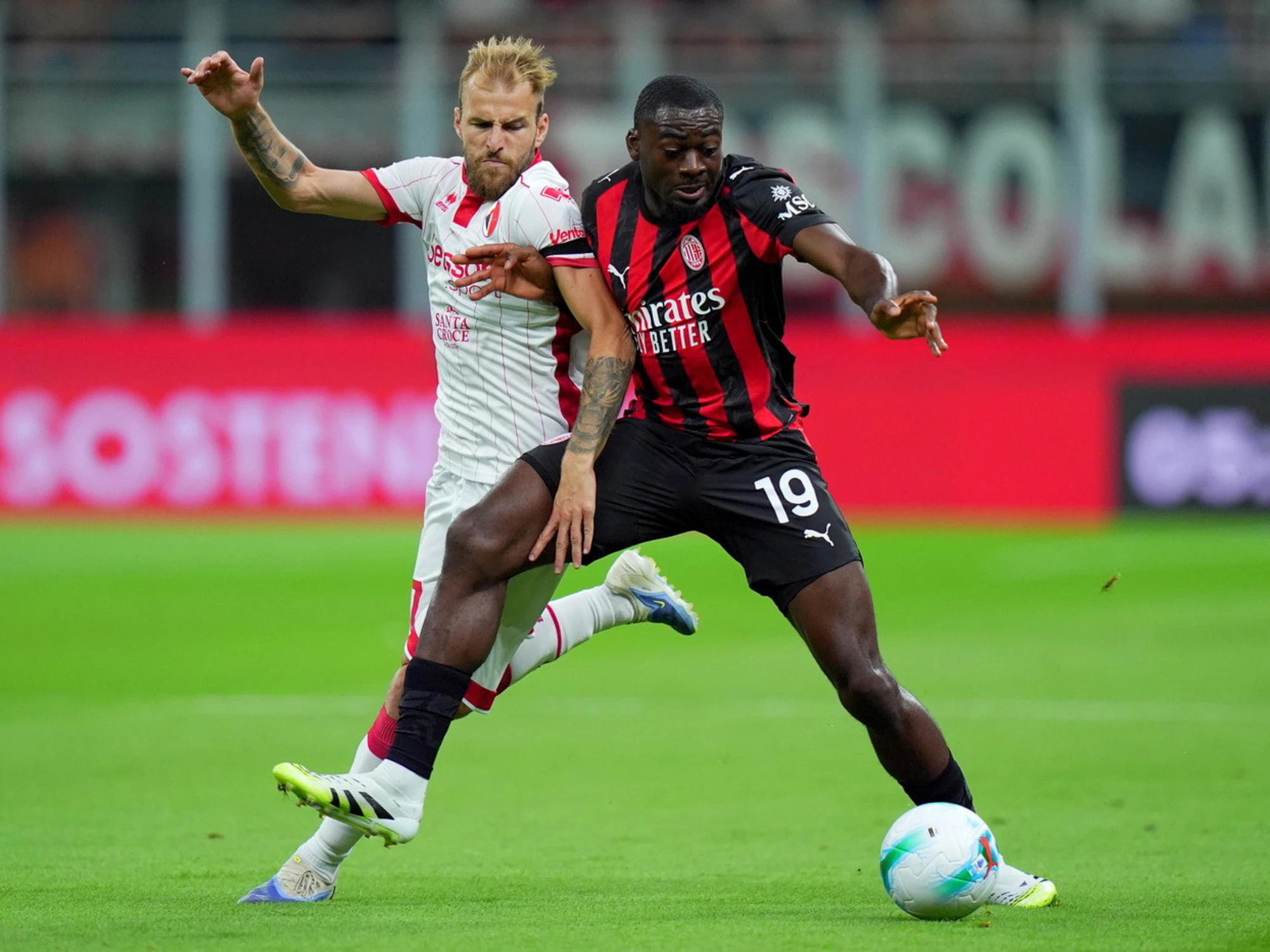 Milan, bene la prima col Bari: ansia per Leao