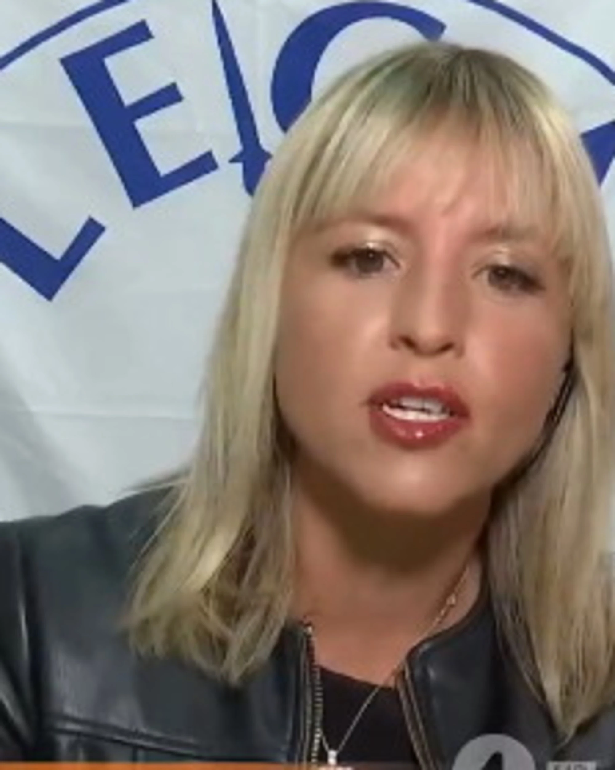 Dritto e Rovescio, Silvia Sardone spiana la musulmana: "Sottomessa, ecco la prova"