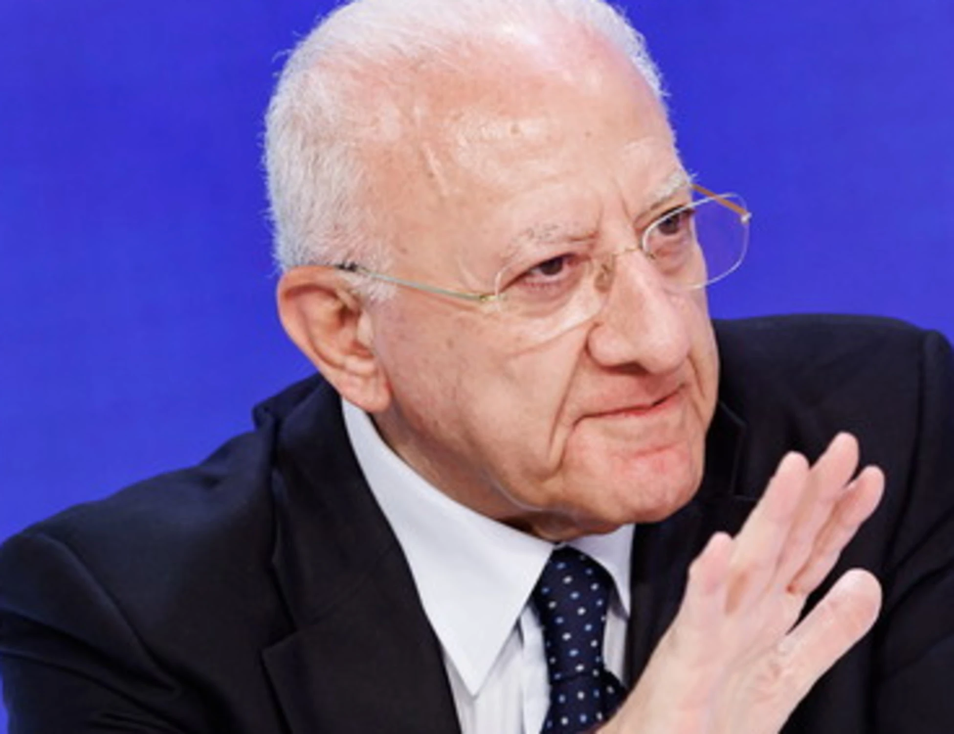 Campania, "prima sconfitta di De Luca": chi è il nuovo presidente del Consiglio regionale