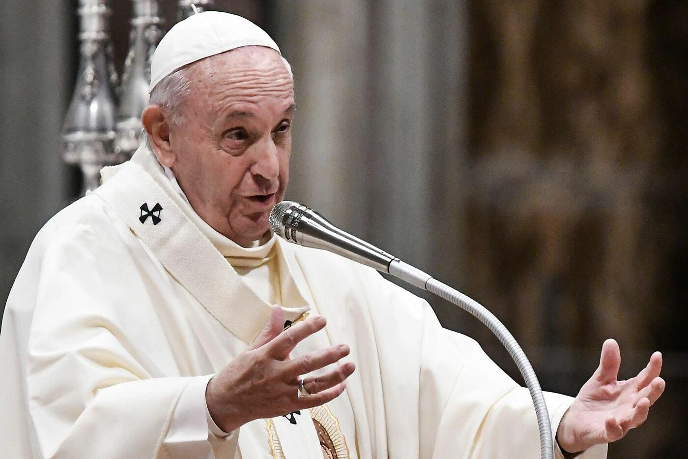 Papa Francesco sostituisce uno dei principali vescovi conservatori negli Stati Uniti