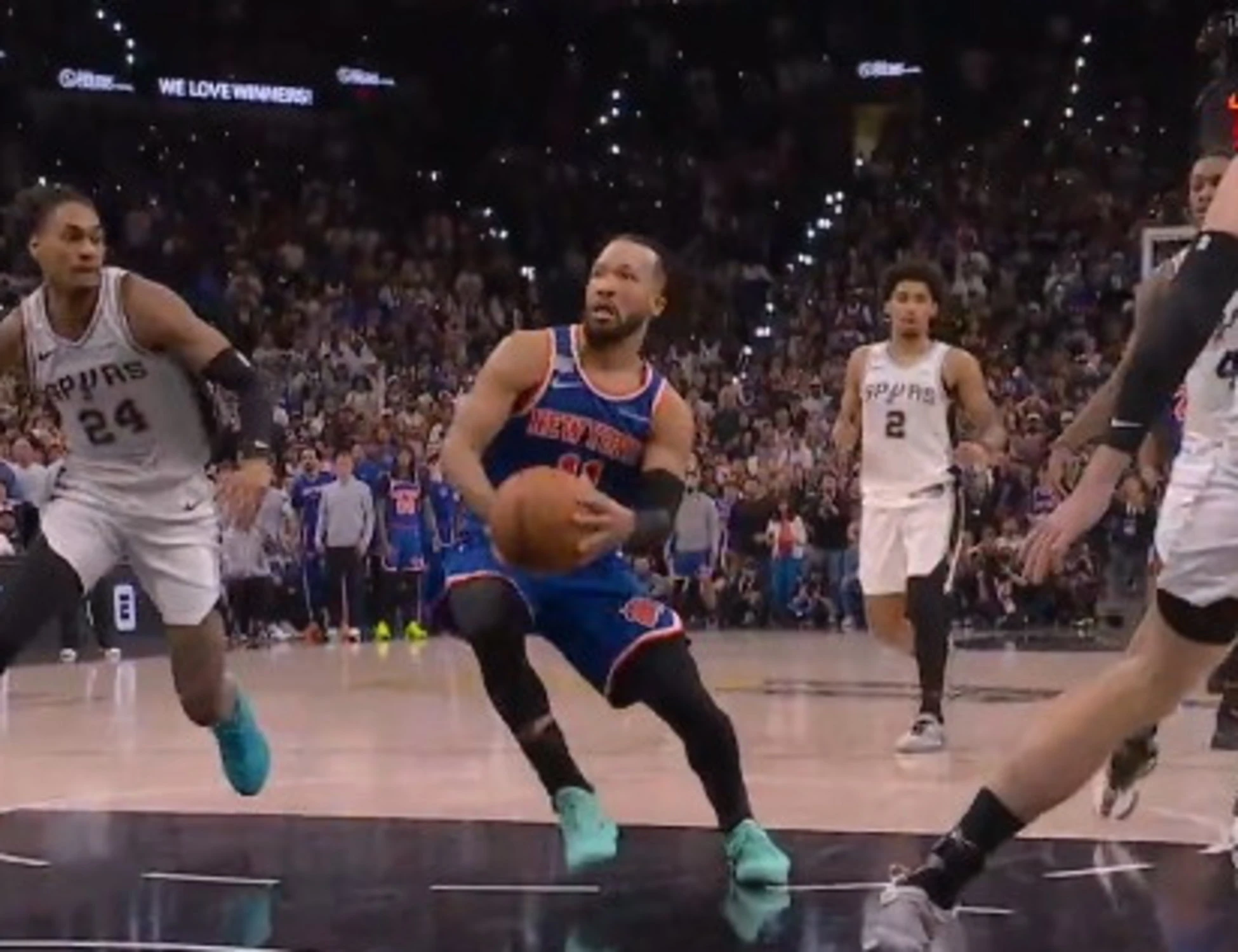 Nba, rimonta e trionfo: Jalen Brown trascina i New York Knicks al titolo dopo 53 anni