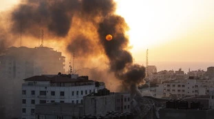 Israele-Gaza, le truppe di Benjamin Netanyahu al confine con la Striscia: ipotesi invasione sempre più concreta 