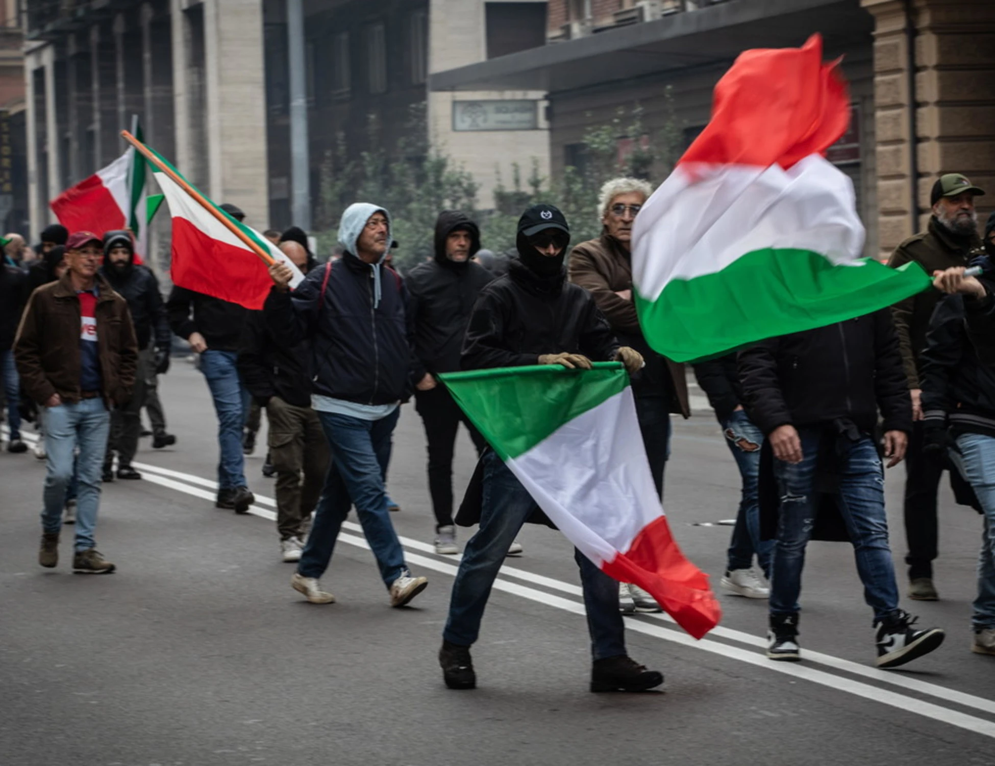 Casapound: "Non siamo leoncavallini"