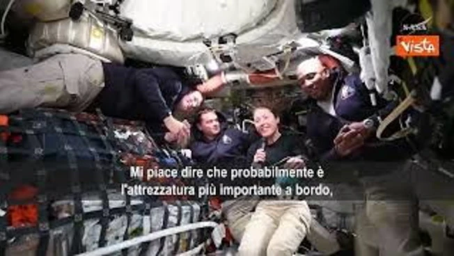 Problemi alla toilette su navicella Orion, Koch (Astronauta): Sono io l'idraulico spaziale