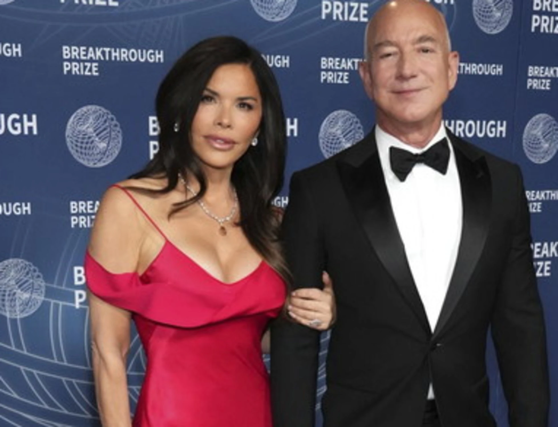 Bezos, folle blitz della sinistra a Venezia: "Gli impediremo di sposarsi"