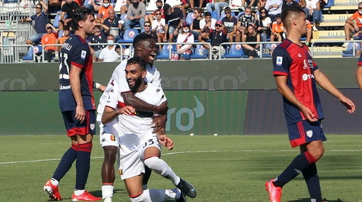 Serie A, il Genoa sotto di due gol vince a Cagliari, il Torino travolge la Salernitana 4-0 e l'Udinese beffa nel finale lo Spezia in casa