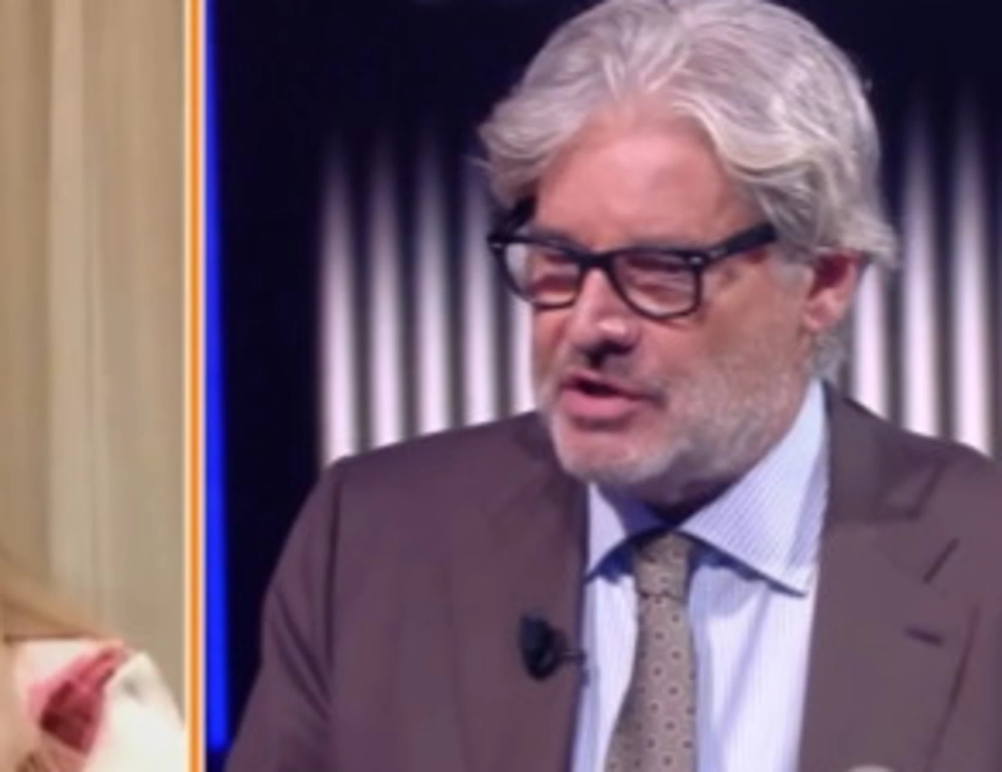 Dritto e rovescio, furia Del Debbio: "Questo bast***o che è in giro"