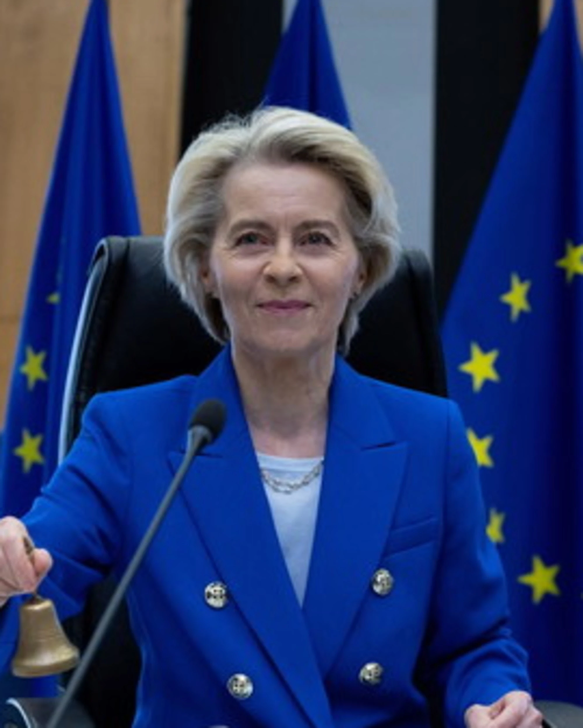 Meloni da Trump, Von der Leyen: "Visita coordinata". Schiaffo al Pd