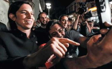 Obama, Hollande, Sanchez: l'assurda mania dei dem di cercare un papa straniero