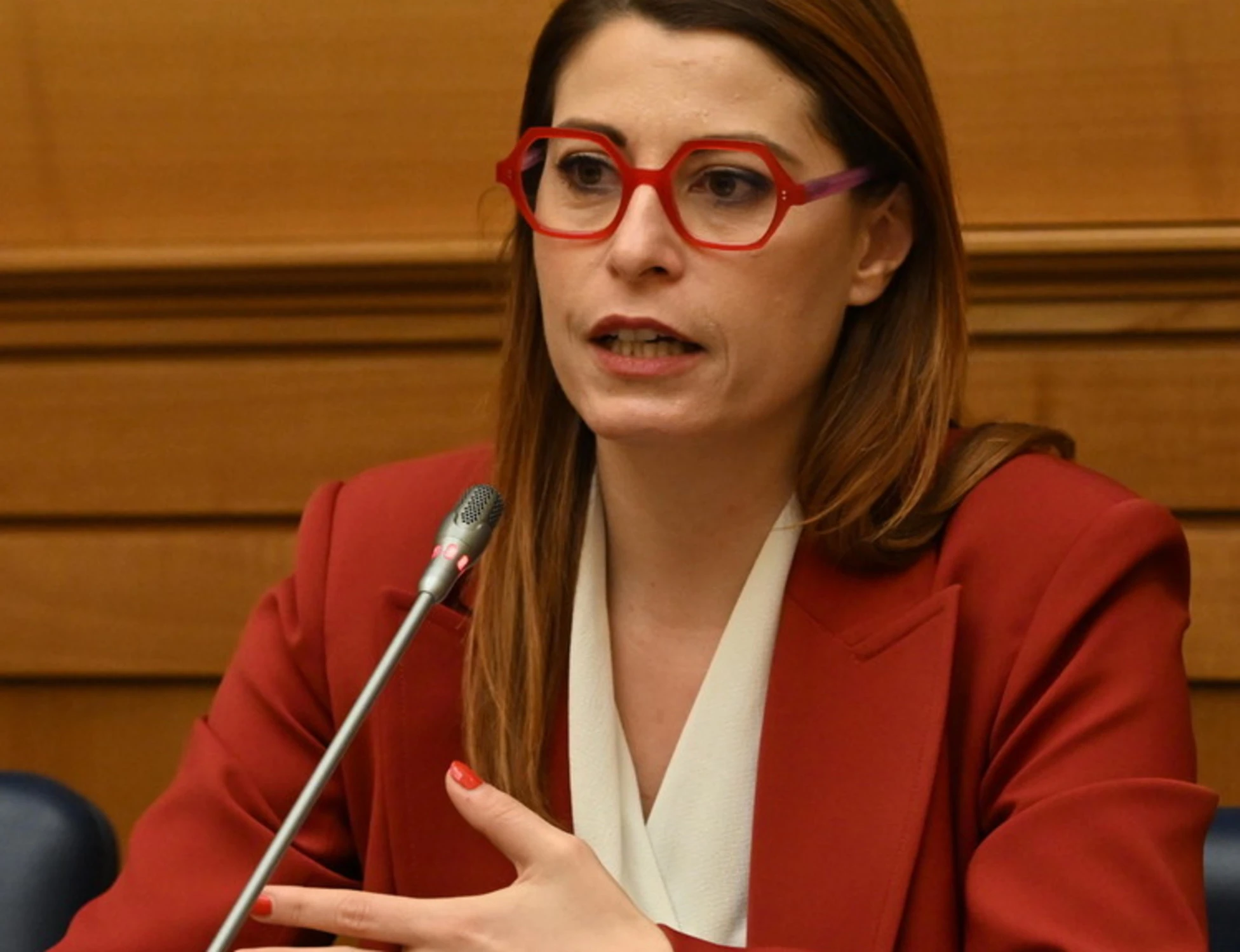 Elisabetta Piccolotti, sparata ungherese: "Non esulto per la vittoria della destra, ma..."