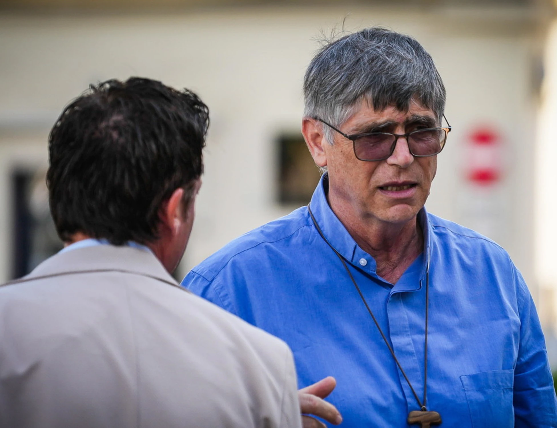 Caivano, chi ha consegnato il proiettile in mano a don Patriciello