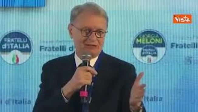 https://media.liberoquotidiano.it/IbGvWii7e73i63zp9UfarQhU2m0wysYZlLnA8RYrVnk/width:800/quality:90/aW1hZ2VzLzIwMjUvMDkvMTIvMjAxNjEzMzMwLTA5NzUxNmY0LTdmOTAtNGY0Mi04NDQzLWMwZmI1ZmI5YjhhNC5qcGc.webp