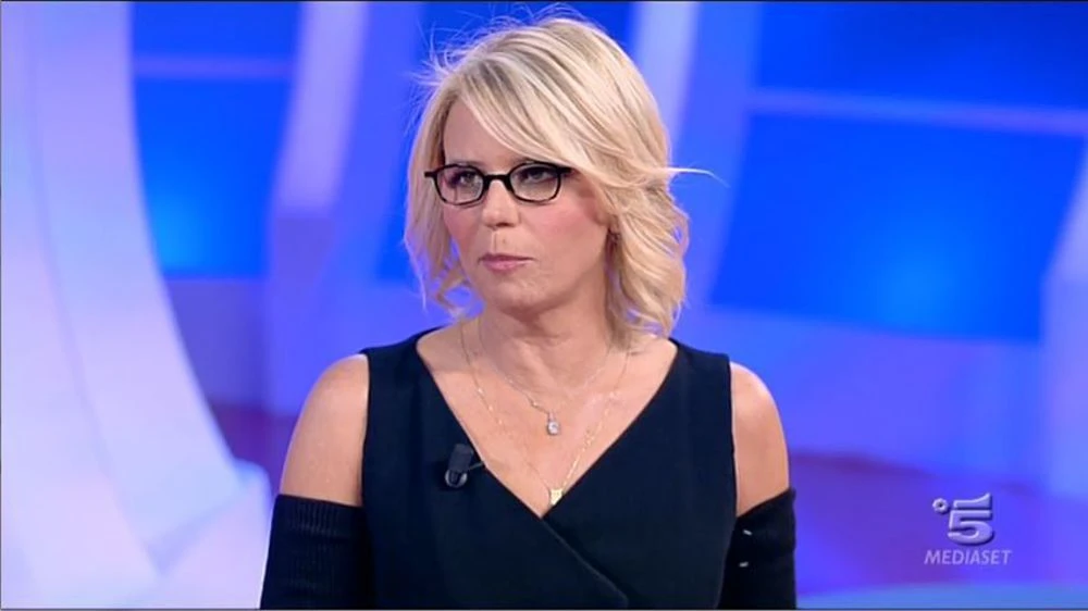 Mediaset, dopo il flop di Adrian ci pensa Maria De Filippi: così può salvare il Biscione