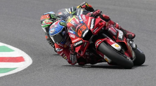MotoGp Assen: doppietta italiana, vince Bagnaia davanti a Bezzecchi, trionfo tricolore