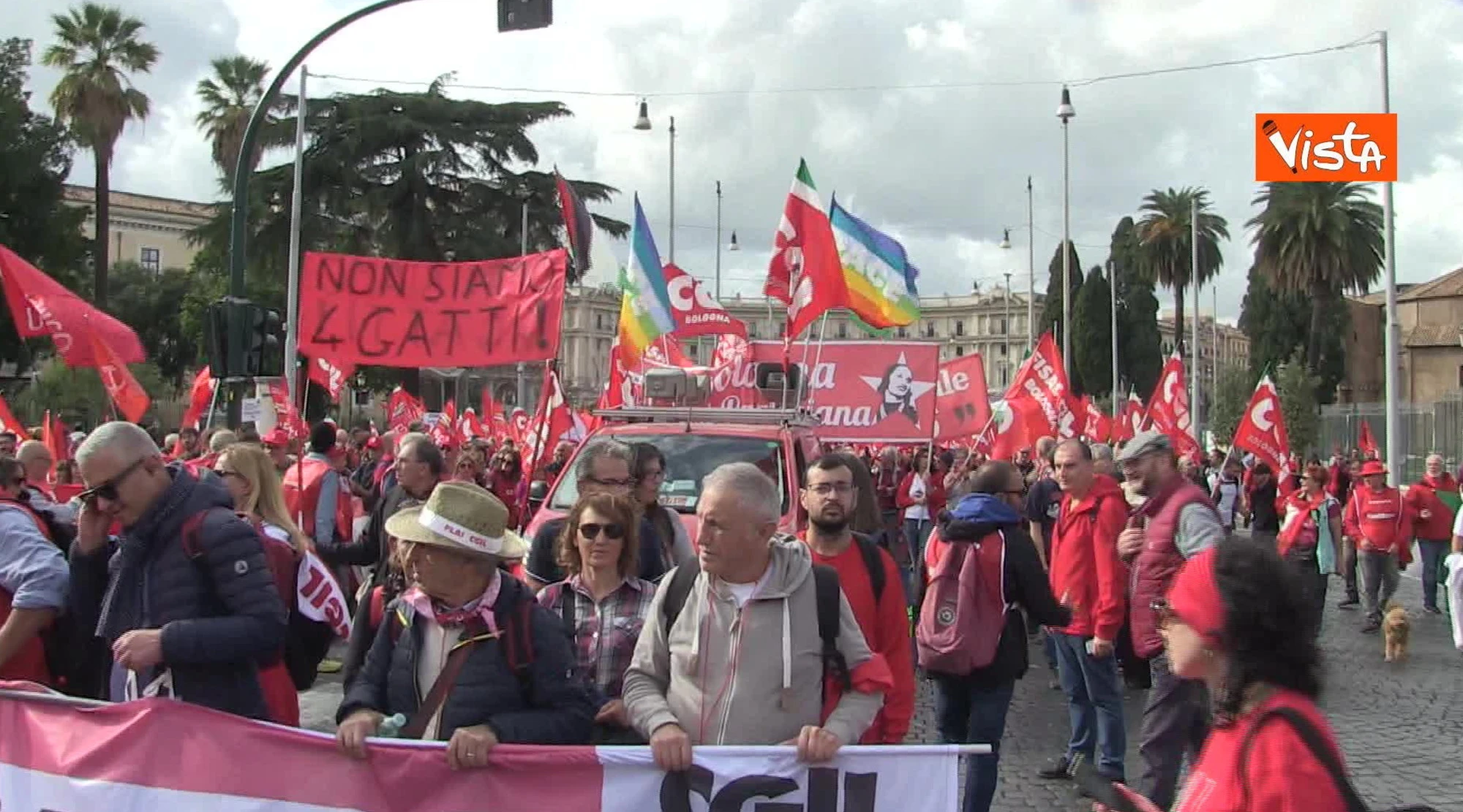 Maurizio Landini, cosa canta il popolo rosso a Roma: la vera faccia della sinistra