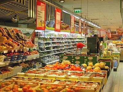 Consumi, maggiore contrazione da 50 anni