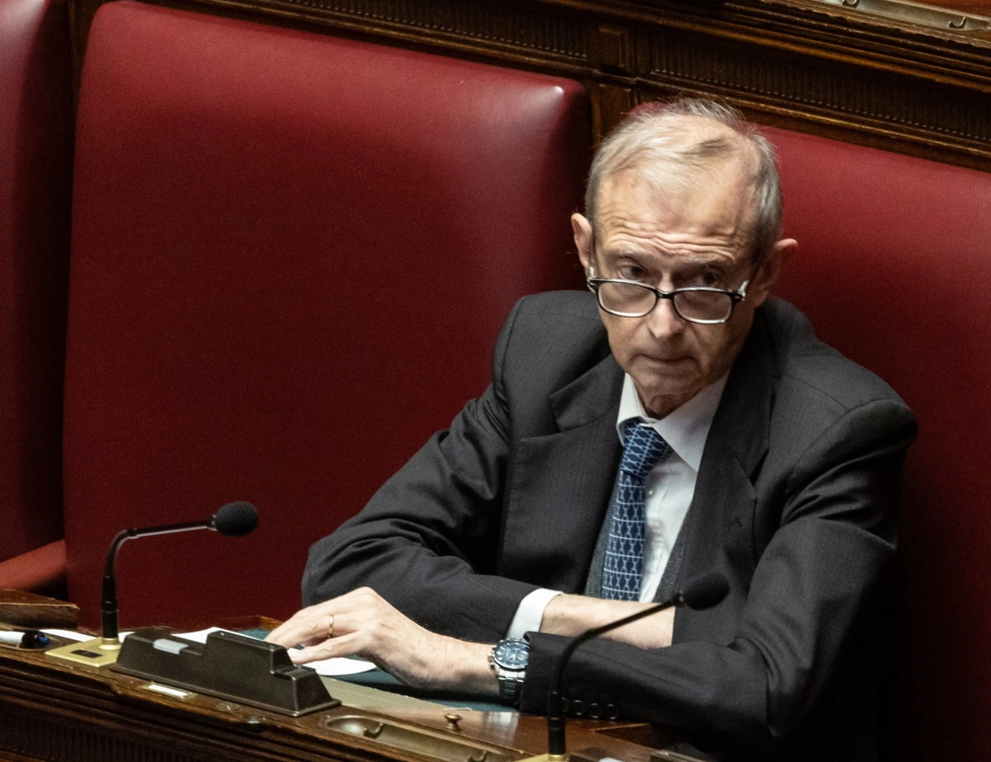 Ue, Fassino resuscita dal suo silenzio per insultare Giorgia Meloni