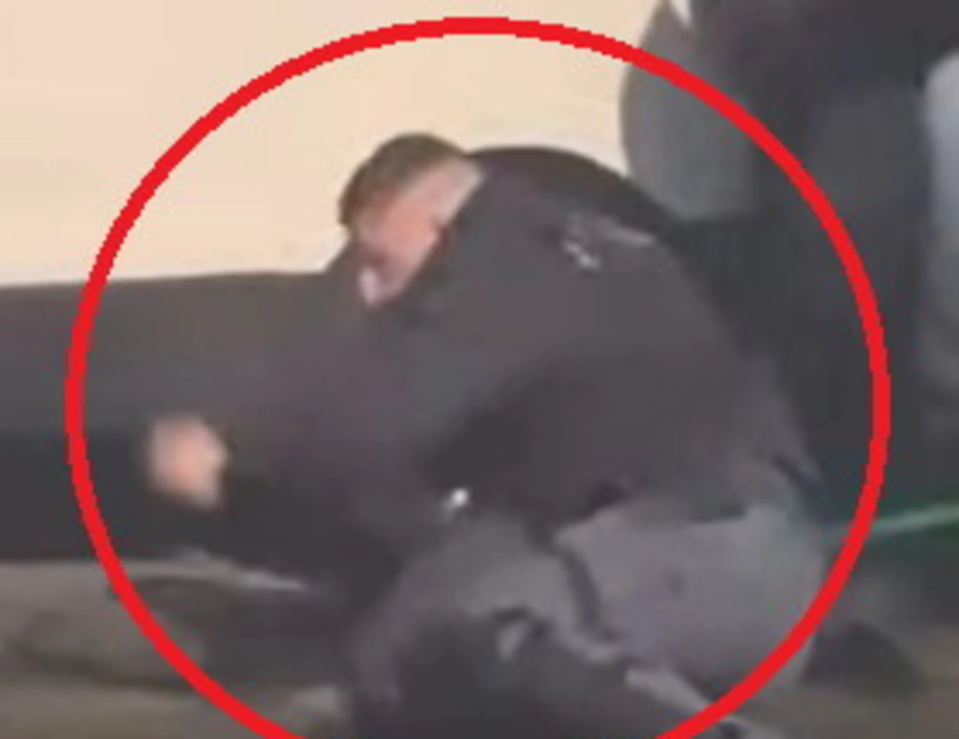 Alessandro Calista, chi è l'agente massacrato a Torino. Le sue prime toccanti parole