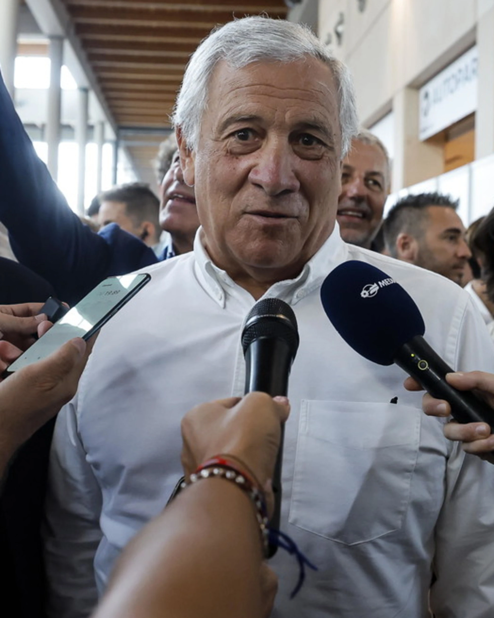 Tajani contro Salvini sul caso Macron. La risposta della Lega