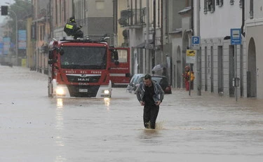 Meteo, il ciclone Jolinda travolge l'Italia: frane e nubifragi, le aree a rischio