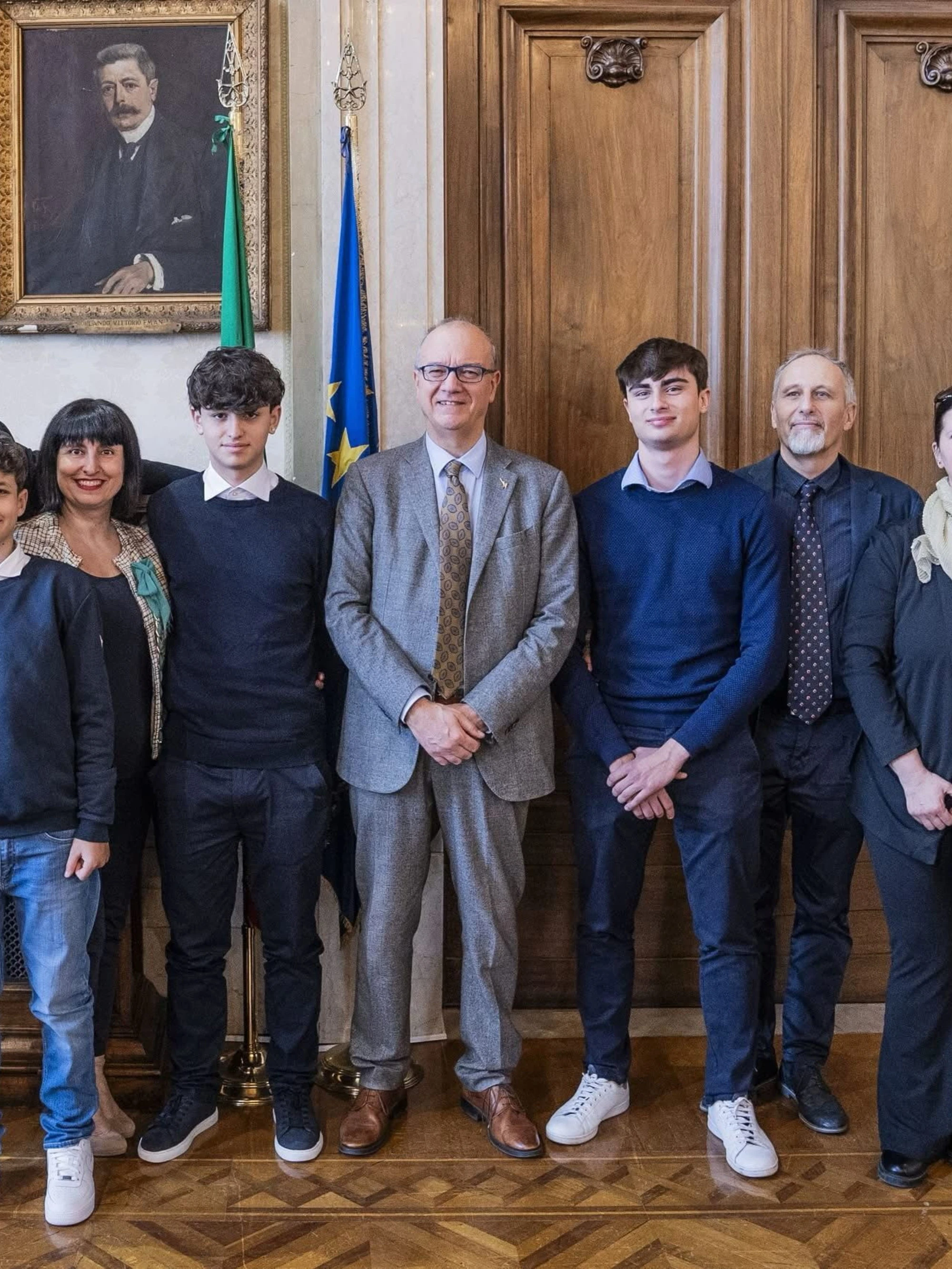 Valditara incontra gli studenti di Lucca che hanno trovato e restituito mille euro