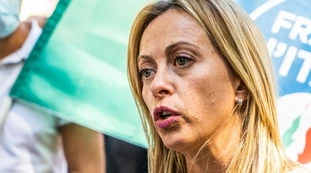 Mes, Giorgia Meloni: "Grazie a Silvio Berlusconi per il suo no. Ora, difendere la sovranità nazionale"