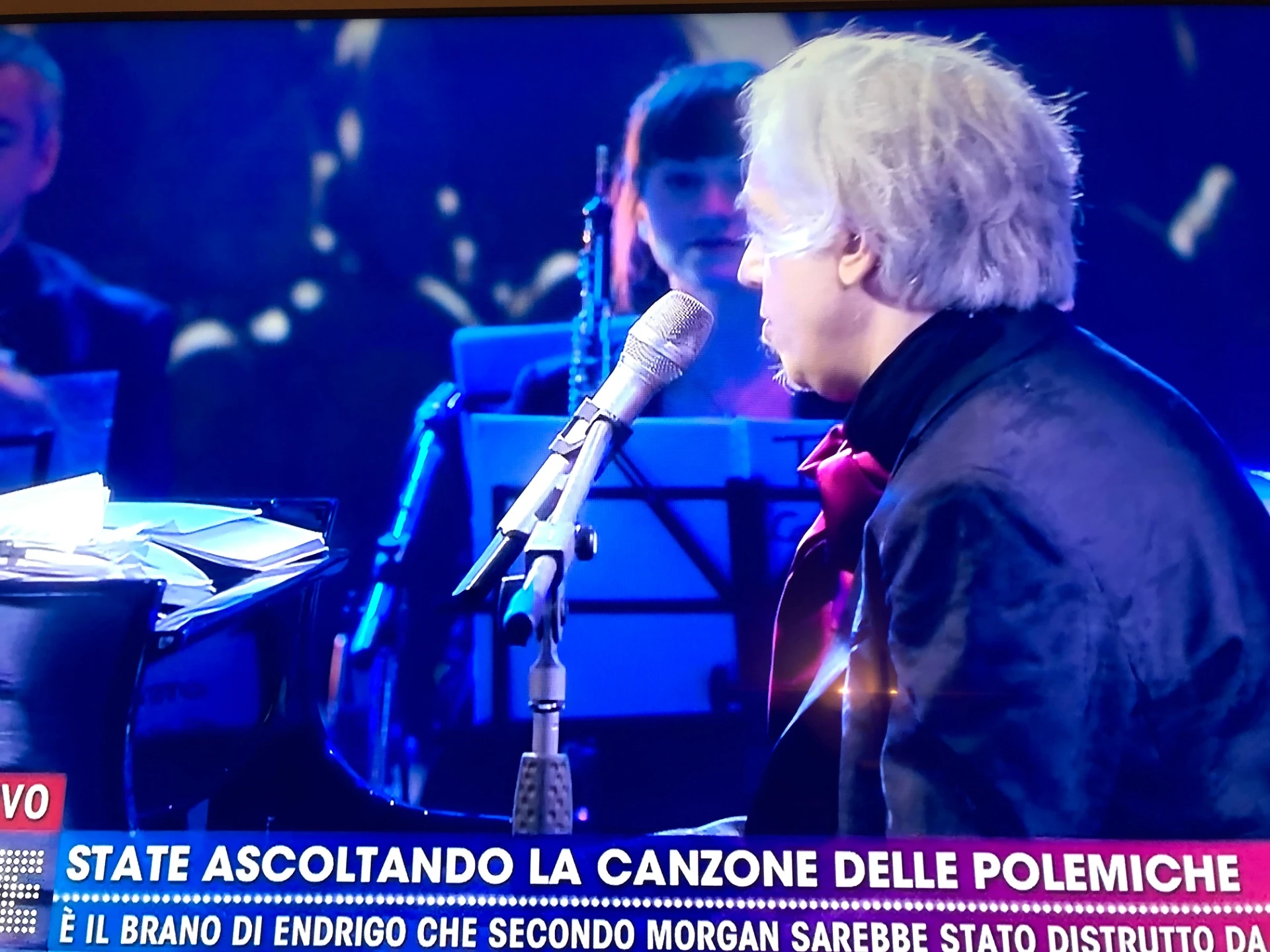 Morgan e la proposta a Bugo dalla d'Urso: "Non mi ha mai risposto ad un sms, ma suoniamo insieme se..."