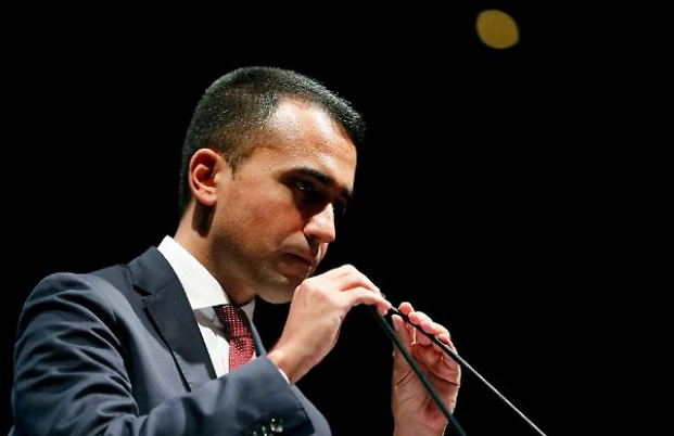 Di Maio contro Salvini: "A lui ormai non voglio neanche dire ciao". E i grillini: "Mai più con quel Giuda"
