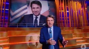 Nicola Porro, lo sfogo con cui apre la puntata di Quarta Repubblica: "Voi ci avete capito qualcosa?", tre domande a Conte