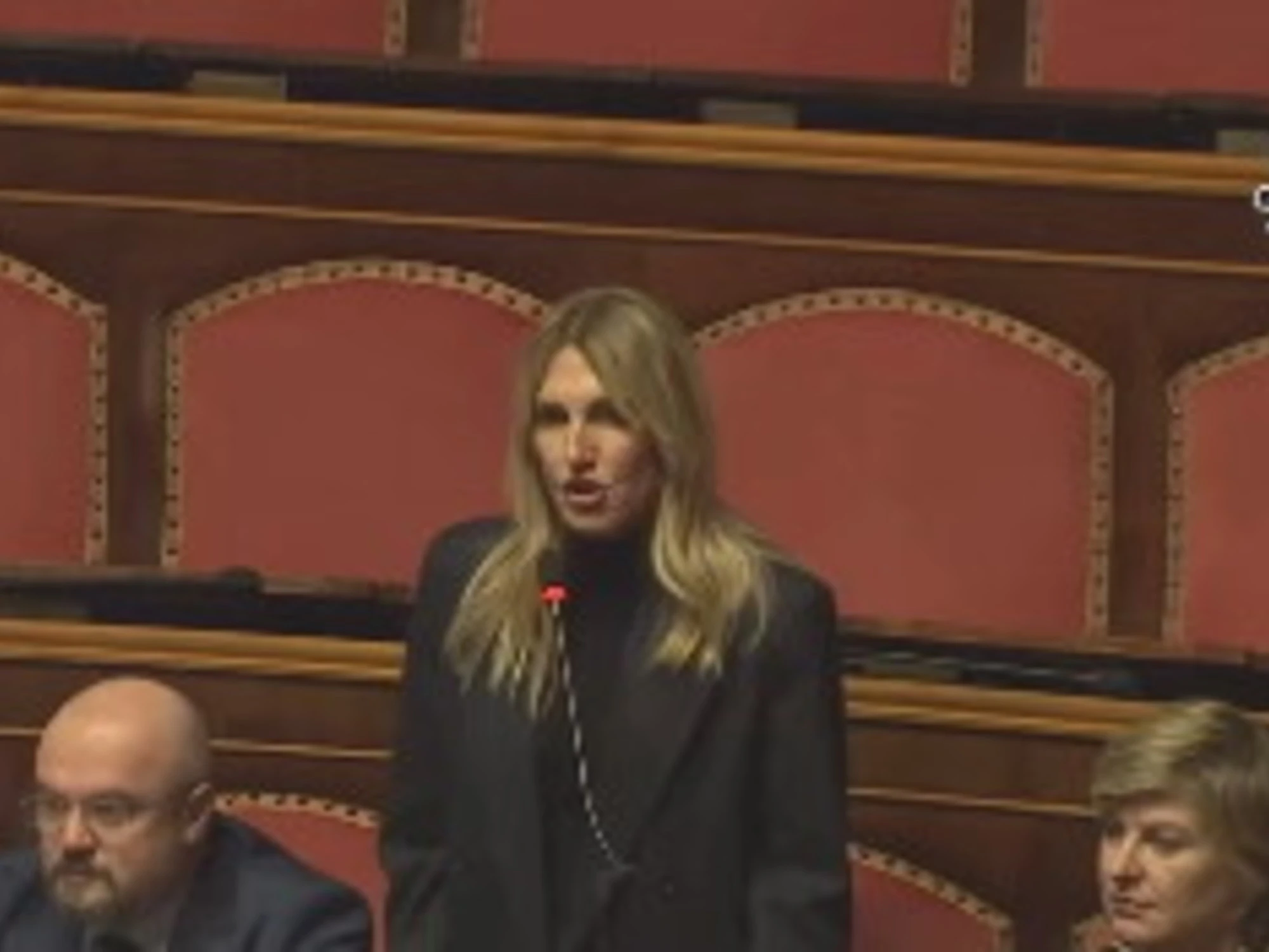 Senato, Paita insulta Meloni: "Vergognosa e disumana". Ventotene, ancora caos in aula