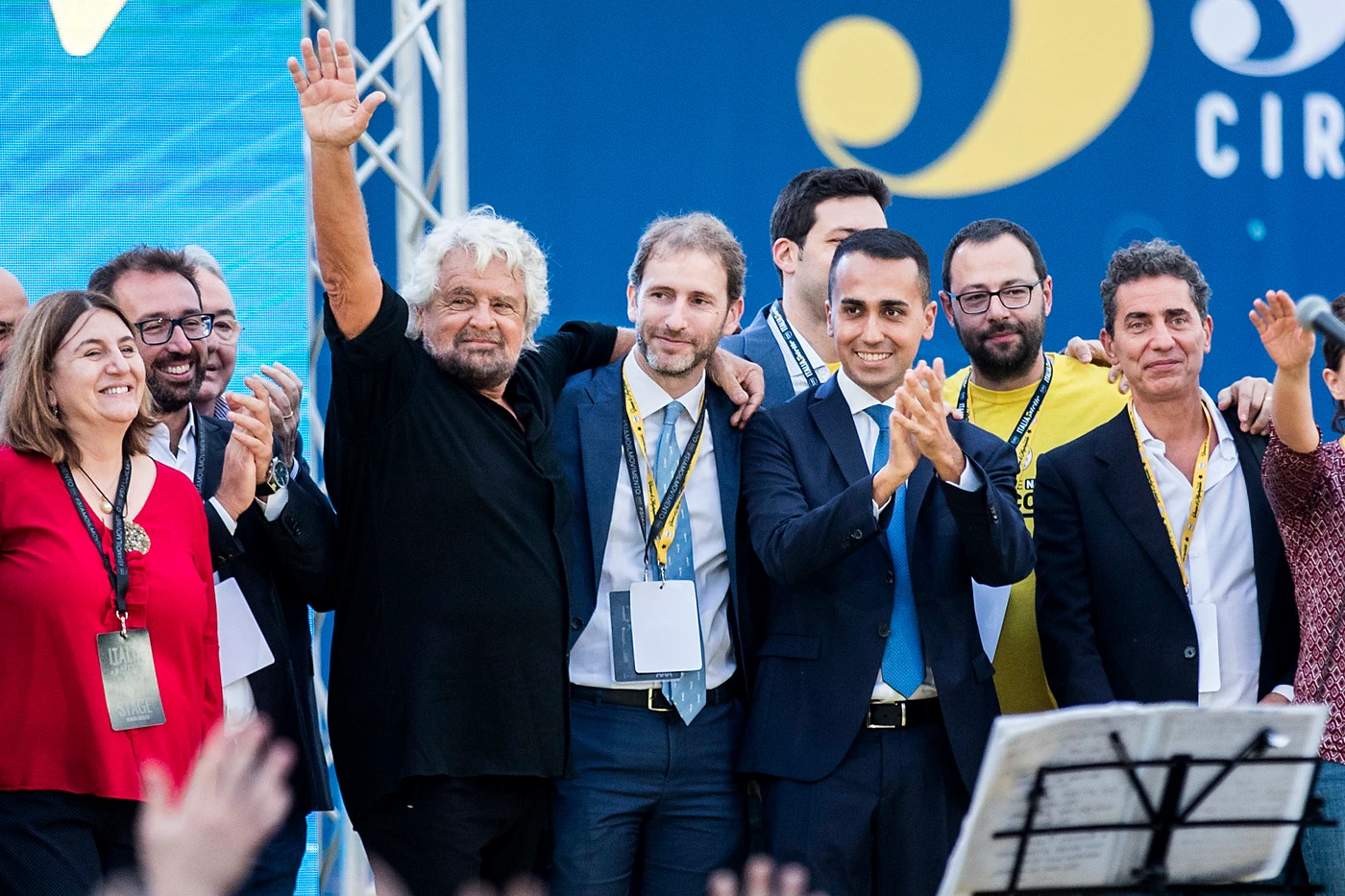 M5s diviso in 5 partiti: nascono le fronde pro-Di Maio, Fico, Casaleggio, Conte e Grillo