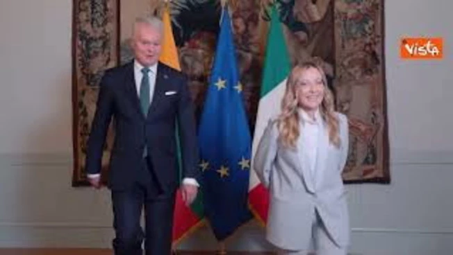 Meloni scherza con Presidente lituano Nauseda: Sembri ancora più alto dell'ultima volta