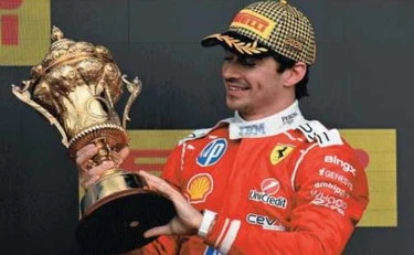 Leclerc, era ora! Mercedes tradisce Kimi e riapre il mondiale
