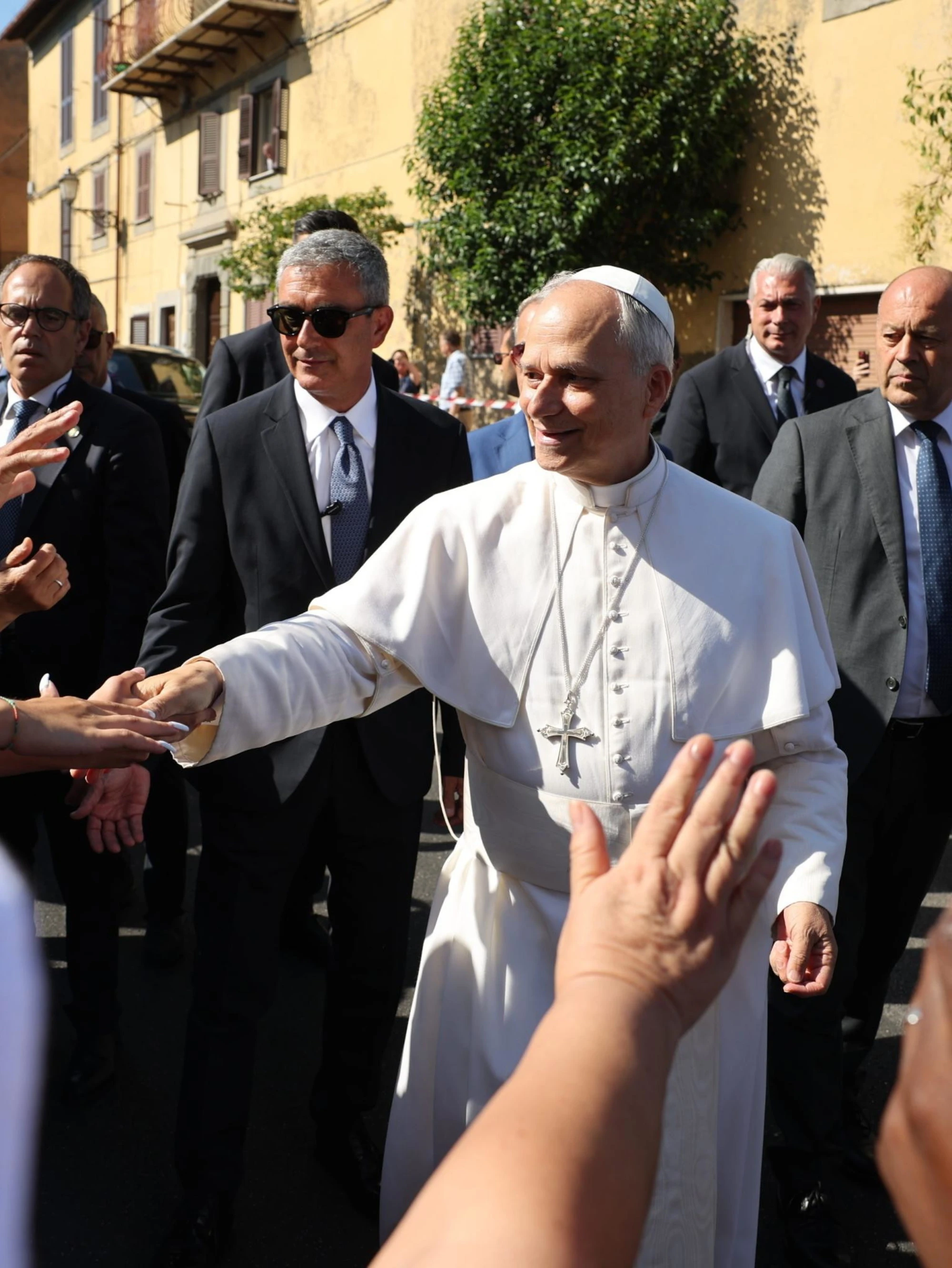 Leone XIV resta a piedi: "Dio non ritarda mai"