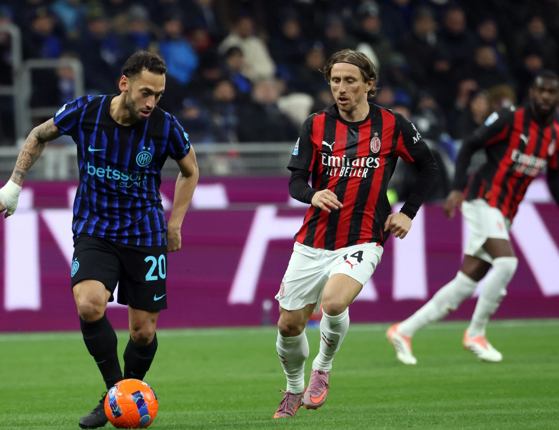 Inter-Milan, Max Allegri batte Chivu 1 a 0: Pulisic decide il derby