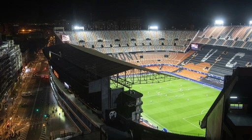 Uefa messa spalle al muro dall'Oms: Inter e Roma, rinviata l'Europa League. Cosa accade al calcio