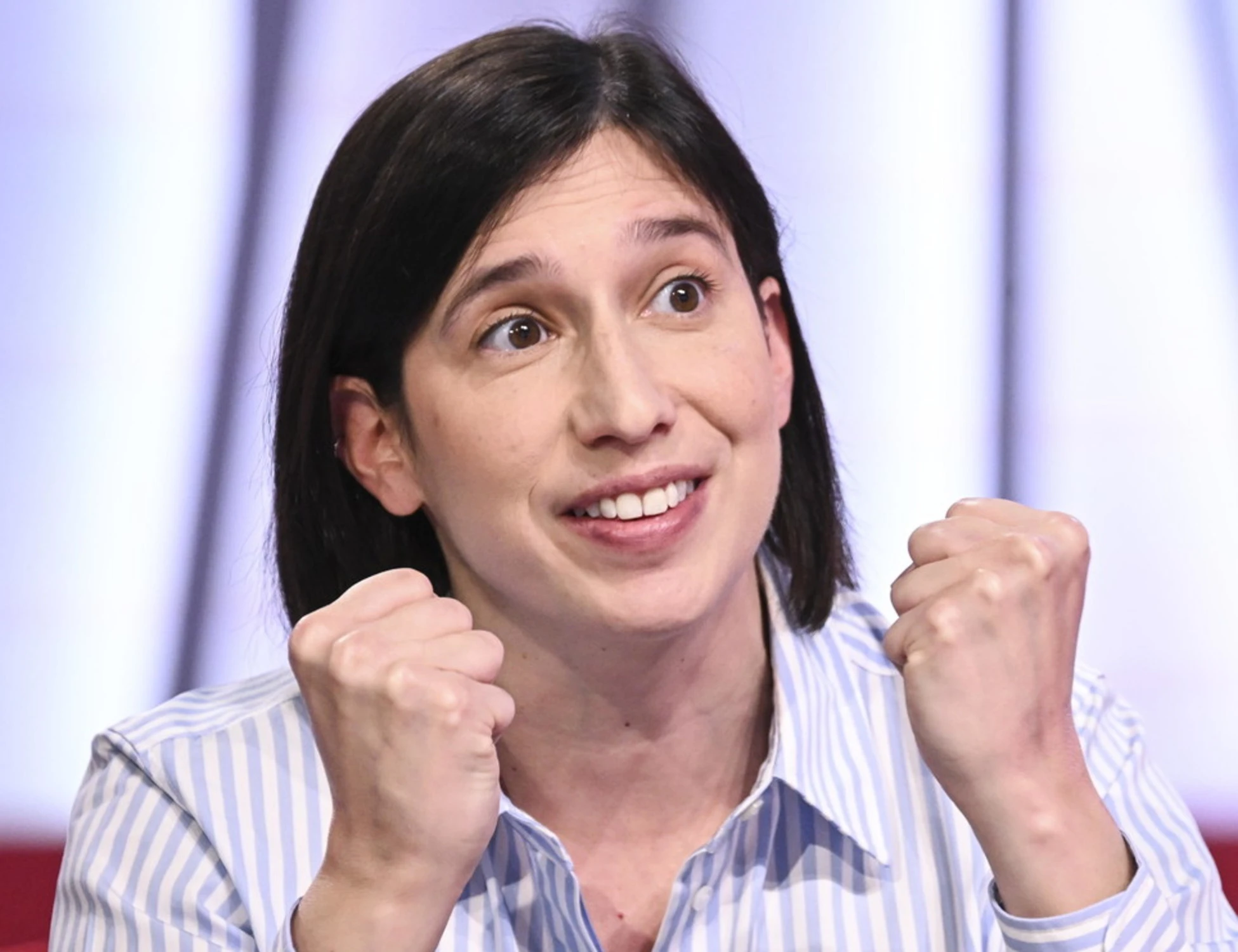 Referendum, suicidio-Pd: "Votare No è femminista"? Le reazioni al delirante post dei dem