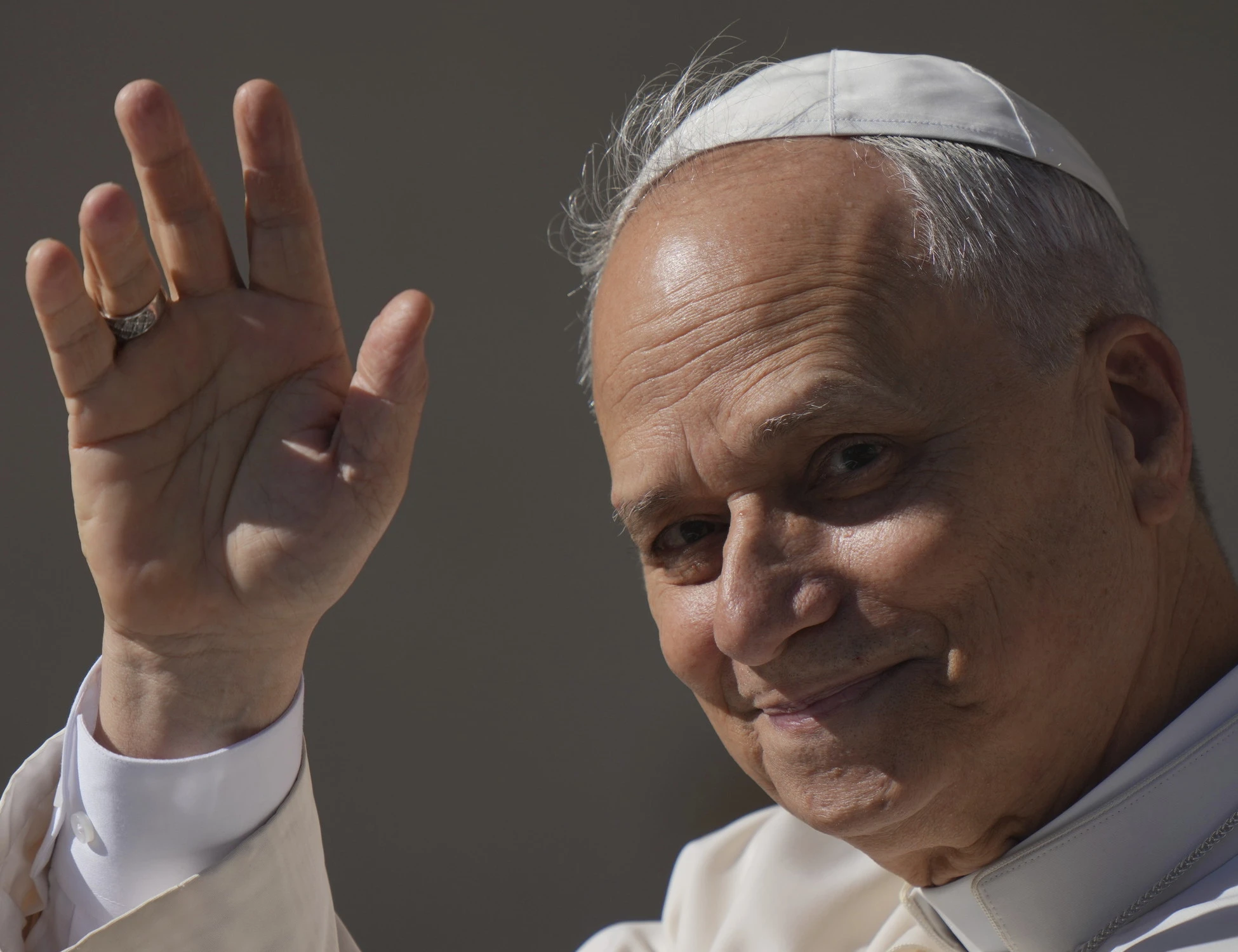 Vaticano, voragine da 2 miliardi e punti oscuri: Leone XIV nei guai