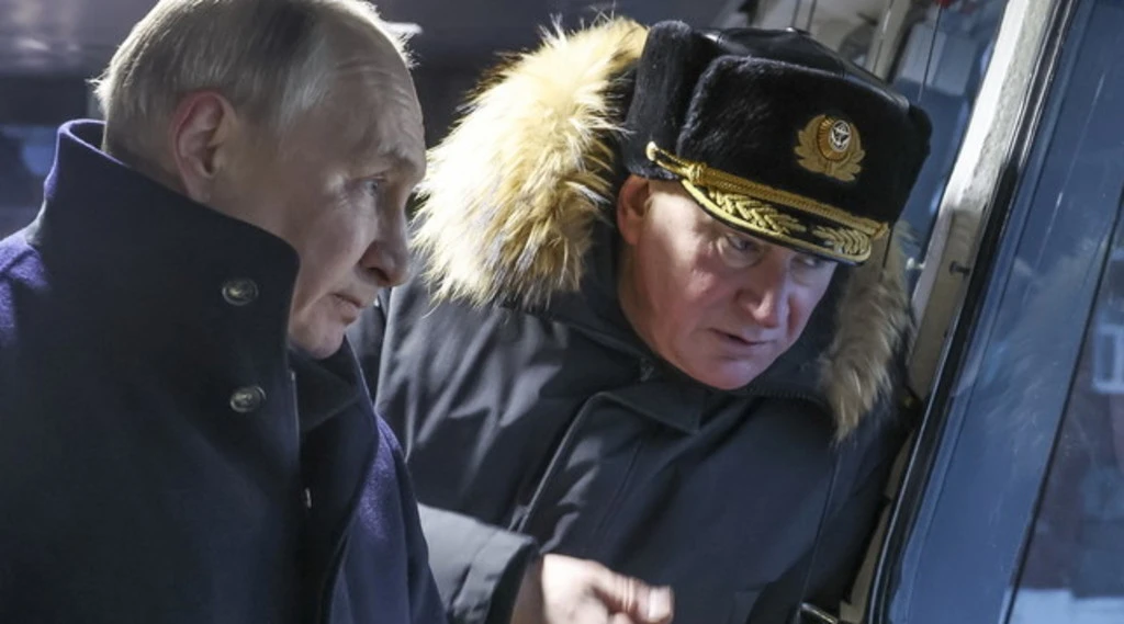 Russia, l'annuncio di Putin: "Distretto militare Leningrado al confine con la Finlandia"