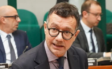 Avs, il consigliere Nobili: "I violenti? Spesso stranieri", cortocircuito a sinistra