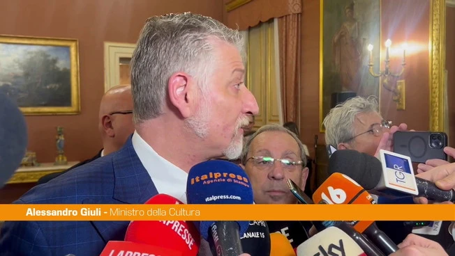 Teatro Sannazaro, Giuli "Assicuro massimo sforzo da parte del Governo"