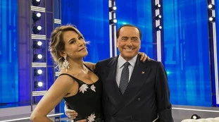 Barbara D'Urso, clamoroso: "Ecco per chi ho sempre votato e quale politico adoro", Silvio Berlusconi trasecola