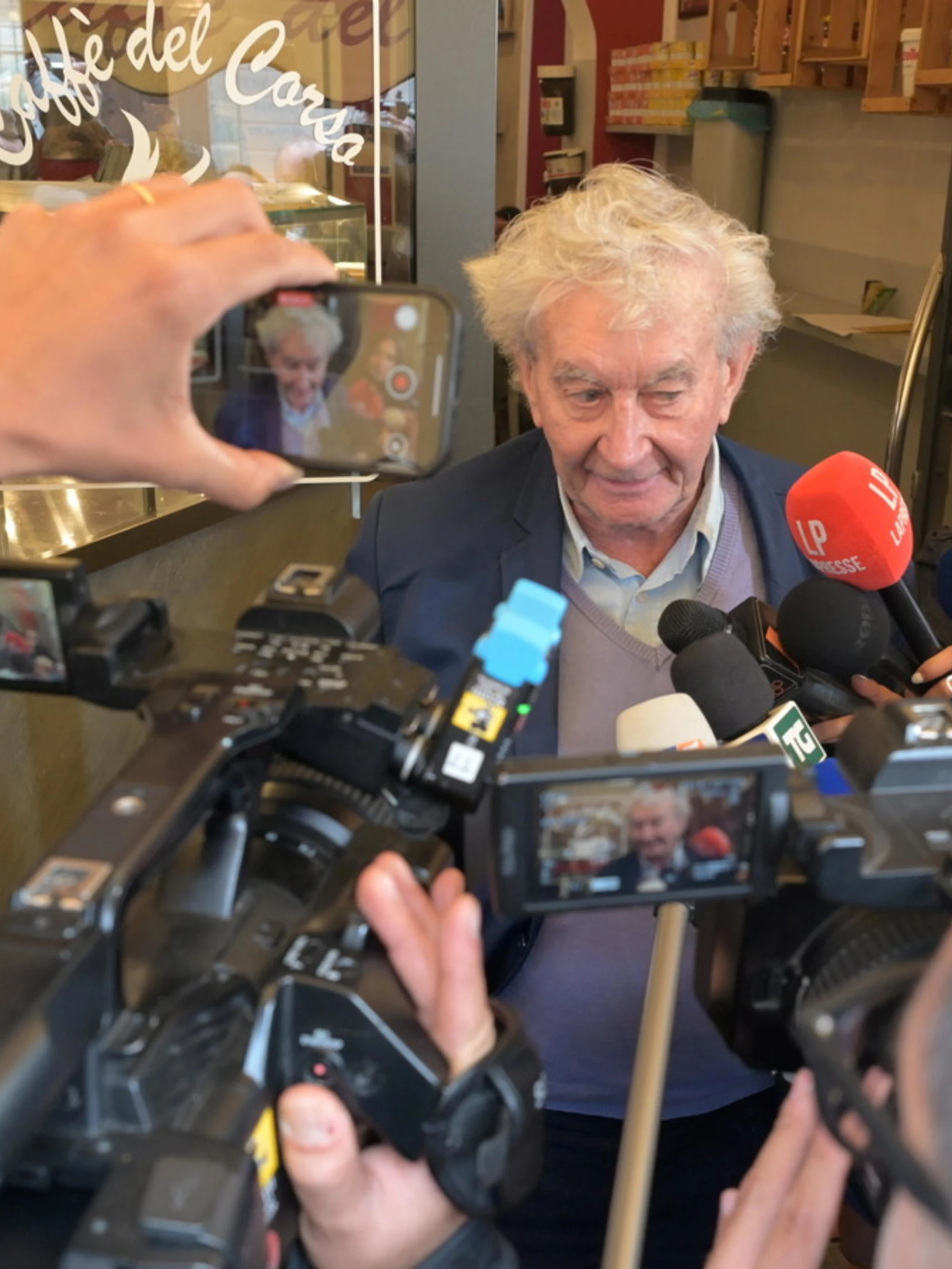 Massimo Lovati: "Corona vestito da prete, urla animalesche", racconto sconcertante