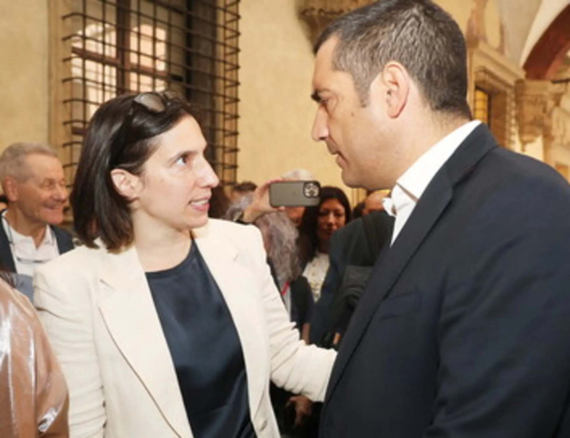 Leggi l'articolo: "Proposte Pd? A oggi, il nulla": anche De Pascale affonda Elly