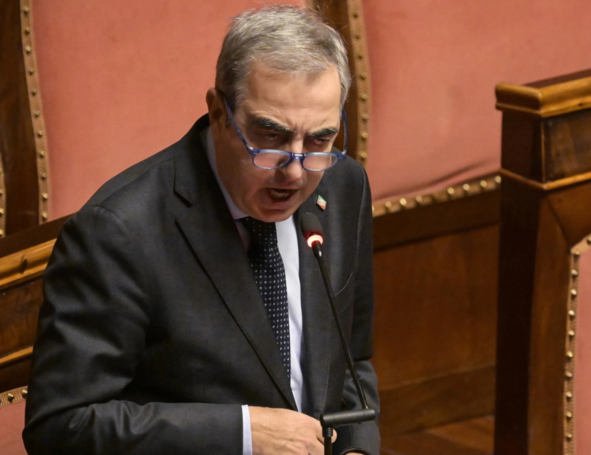  Manga per Giorgia, Matteo torna bimbo, Gasparri e Albertone