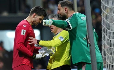 Donnarumma, la badilata di Dino Zoff: "Secondo te avevo bisogno di un foglietto?"