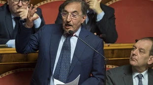Ignazio La Russa a gamba tesa contro Luca Zaia: "Autonomia? Sì, ma non dimentichiamo il Sud"